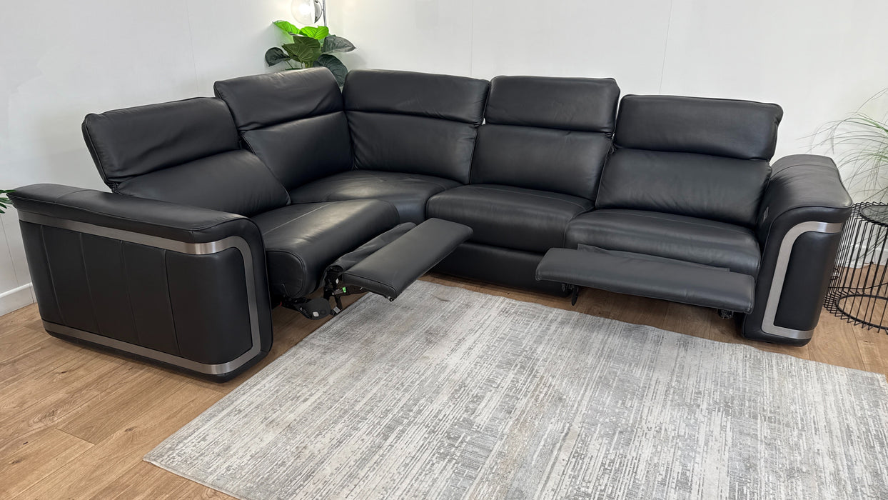 Sofology Plaza Leather 1.5 Corner 3 Power Recliner/Headrest in Trusty Embossed Jet Black