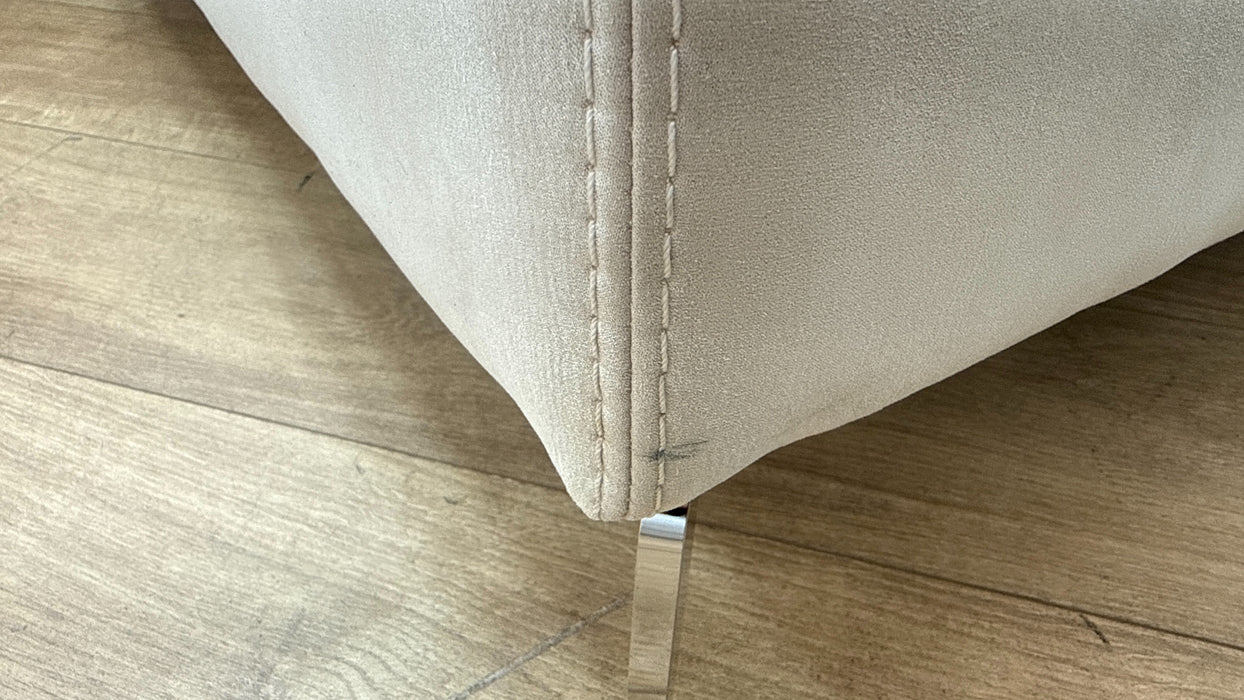 Sofology Illinois Fabric 2 Corner 1 Terminal Power Recliner/Headrest in Lifestyle Textured Beige