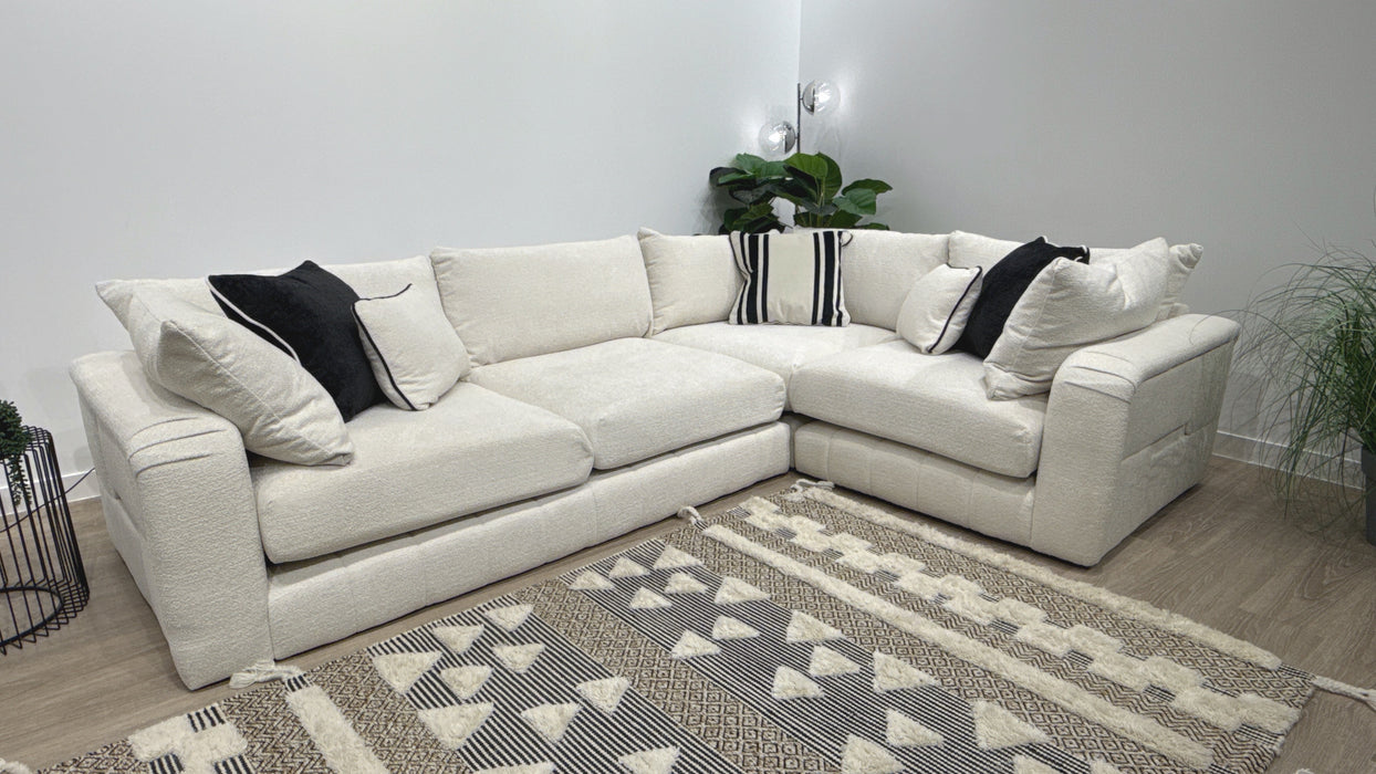 Sofology Westwood Fabric 3 Corner 1 No Trim in Soft Boucle Ecru Mix