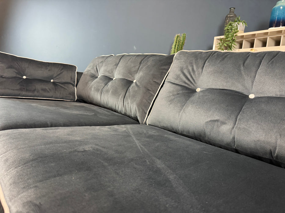 Cricket Fabric 4 Seater - Charcoal Velvet Mix (WA2)