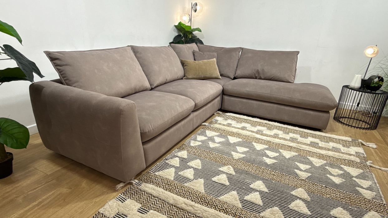 Sofology Hudson Fabric 3 Corner 1.5 Chaise in Lifestyle Flecked Nutmeg
