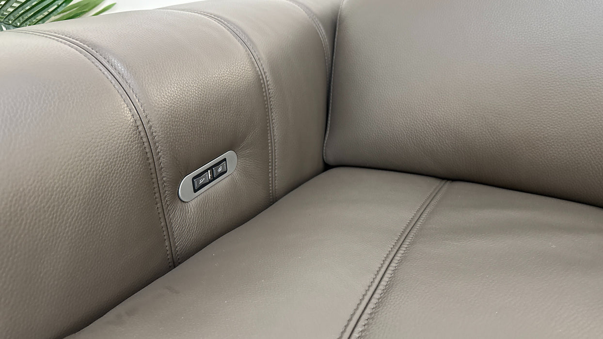 DFS Trip	Recliner 3 Seater in Storm