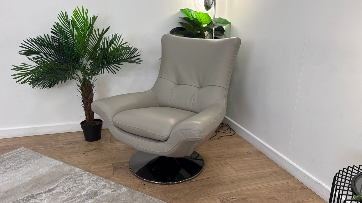 Sofology The Viento Leather Swivel Chair in Trusty Embossed Light Grey