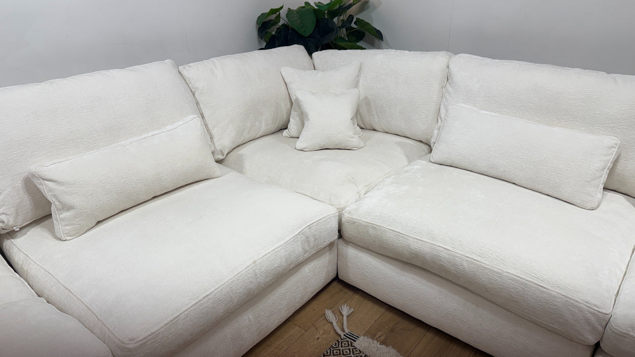 Sofology Bellagio Fabric 3 Corner 3 Reversible Feather Flex Seats in Chunky Luxe Chenille Snow