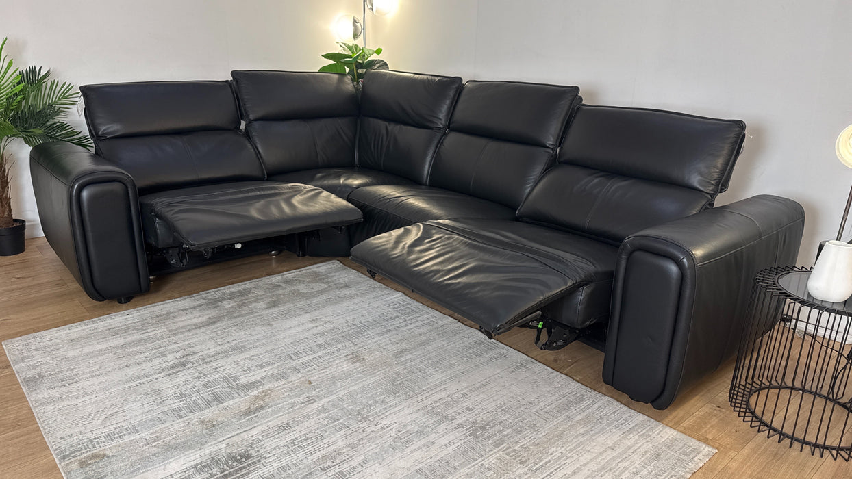 Sofology Premiere Leather 1.5 Corner 3 Power Recliner/Headrest in Trusty Embossed Jet Black