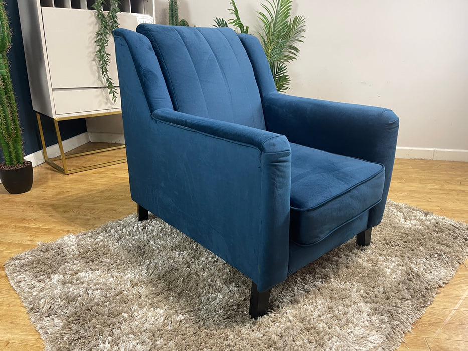 Fluted Isla Accent Chair Velluto Blue (WA2)