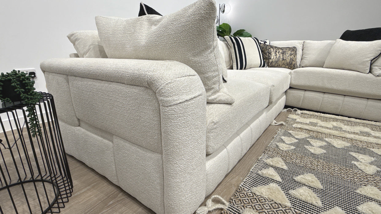 Sofology Westwood Fabric 3 Corner 1 No Trim in Soft Boucle Ecru Mix