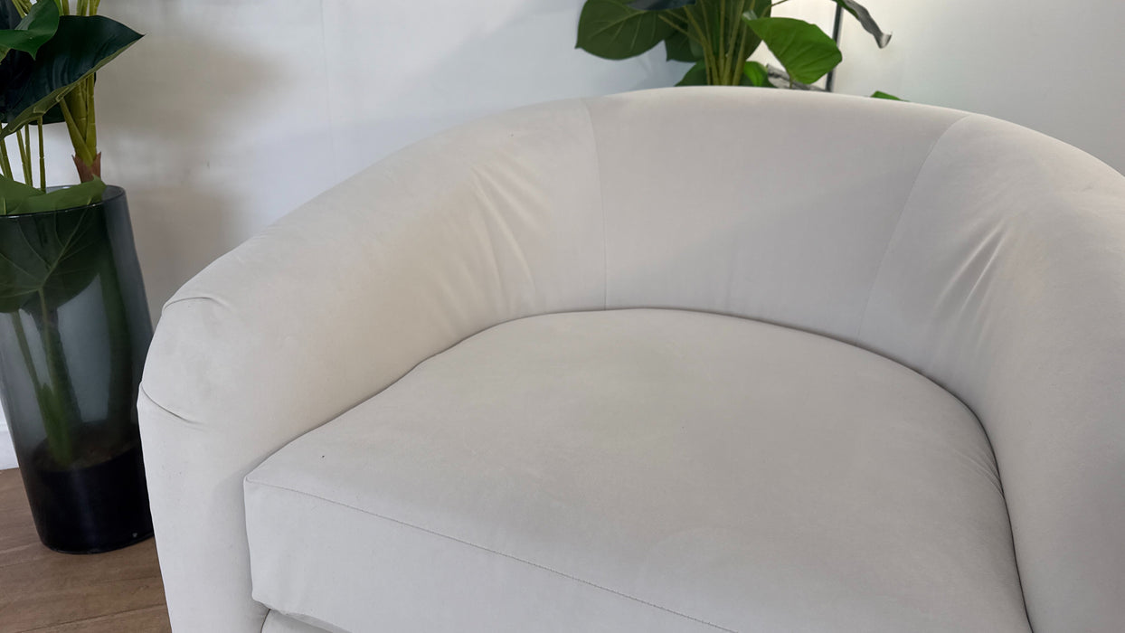 Sofology The Oscar Fabric Swivel Chair in Super Matt Velvet Ecru Mix