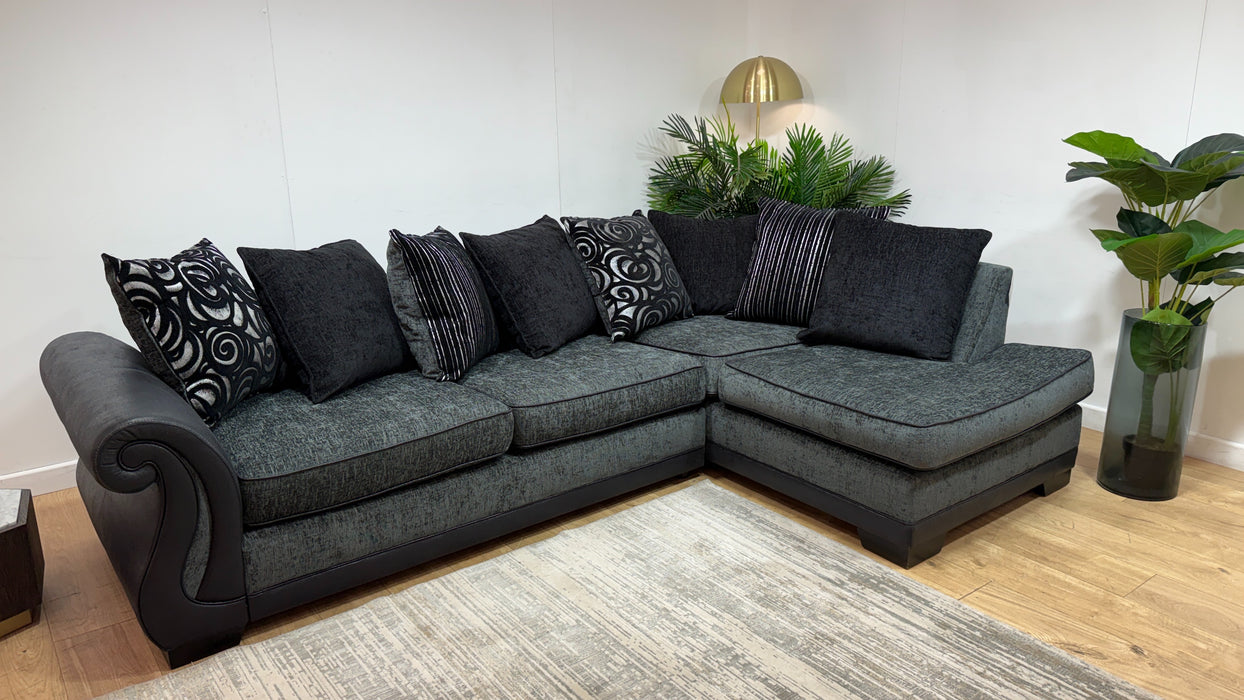 DFS Evisa In Charcoal & Black Combination