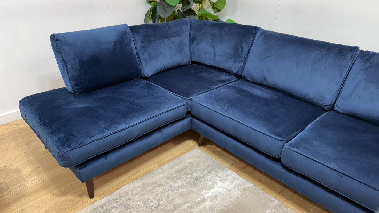 Sofology Keswick Fabric 1 Terminal Corner 2 in Deluxe Velvet Navy