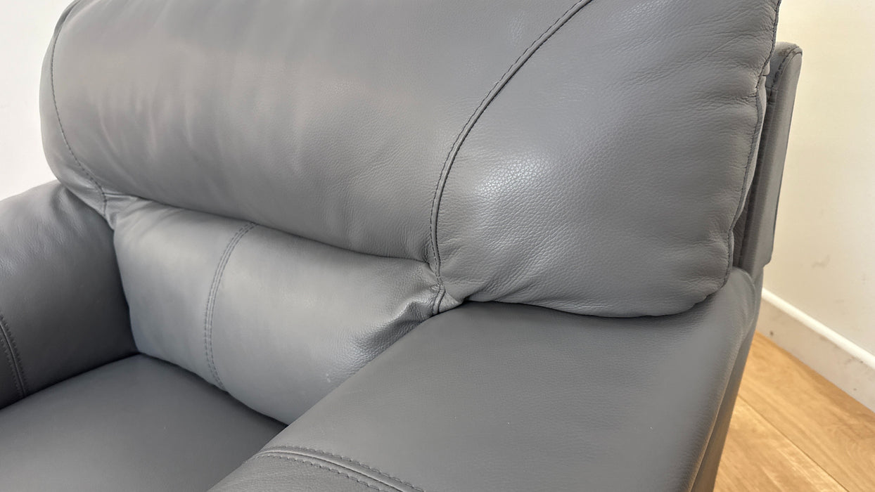 DFS The Mario Leather Chair