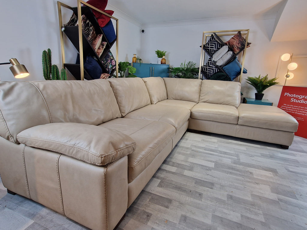 Corner Sofas — The Sofa Clearance Outlet