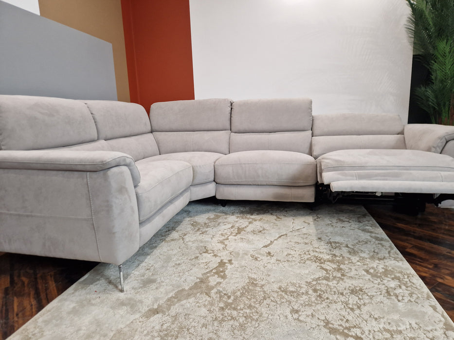 Power reclining fabric sectional outlet