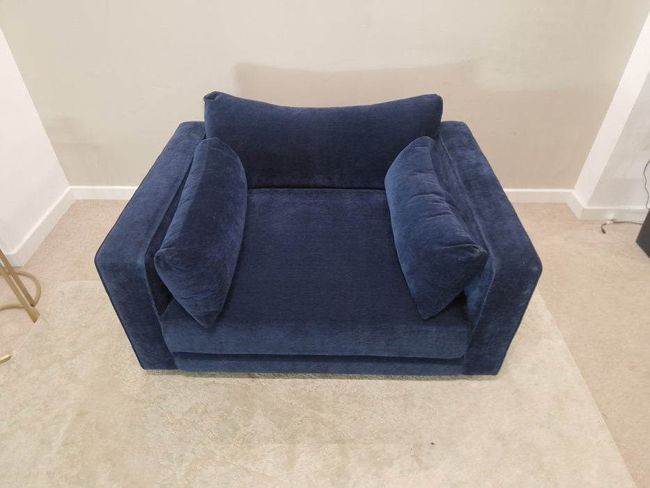 Brantwood 1.5 Seat - Fabric Loveseat - Chamonix Antique Navy (J27)