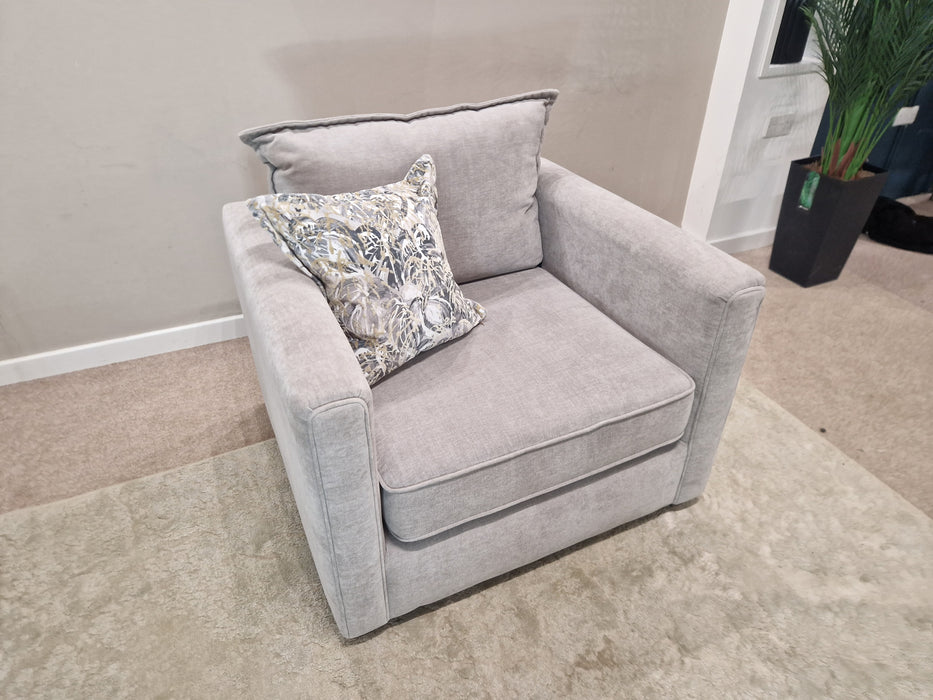 Piazza Chair - Fabric - Silver