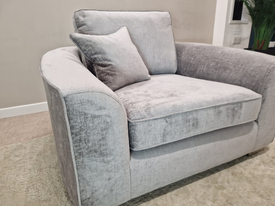 Odette 1.5 Love Seat Fabric  Silver All Over