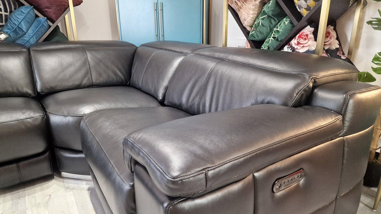 Laurence 3 Corner 1 - Leather Power Reclining Sofa - Trusty Soft Sheen Leather Black