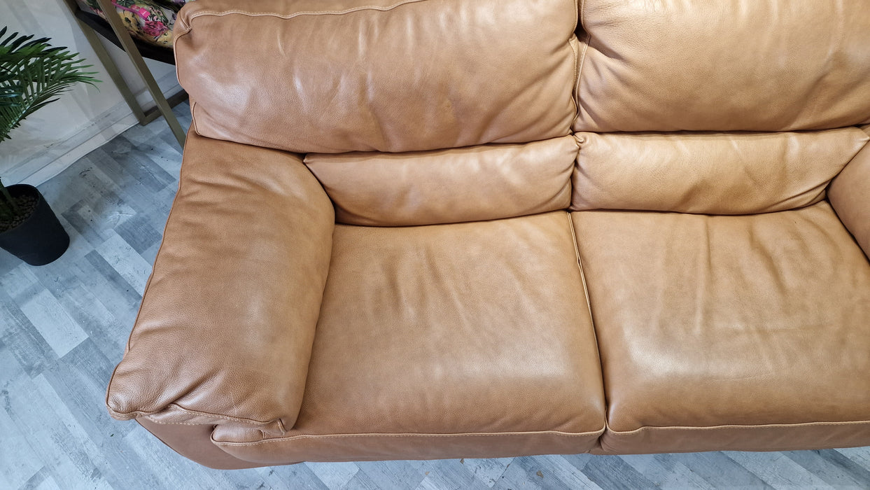 Santino 2 Seater - Leather Sofa - Apollo Tan