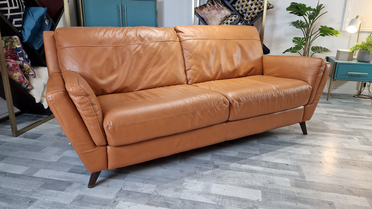 Fellini 3 Seater - Leather Sofa - Alaska Brittany