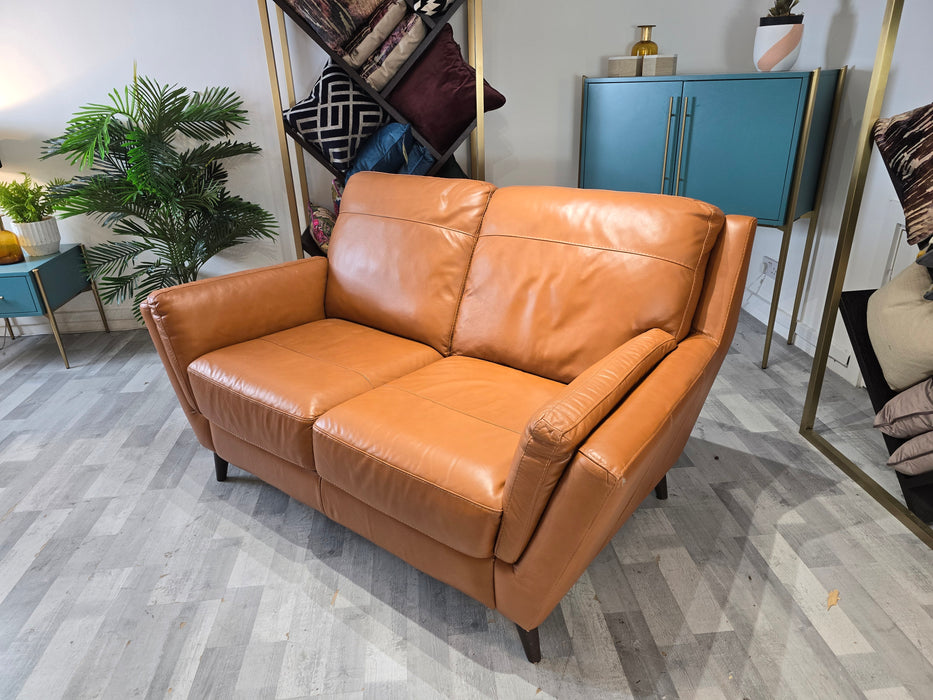 Fellini 2 Seater - Leather Sofa - Alaska Brittany