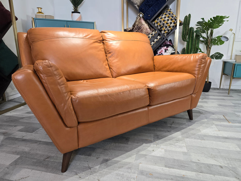 Fellini 2 Seater - Leather Sofa - Alaska Brittany