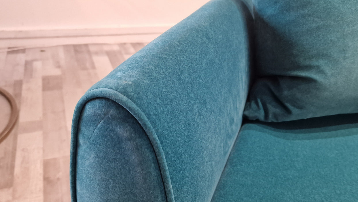 Finchley 1.5 Seat - Fabric Loveseat - Nordic Teal All Over