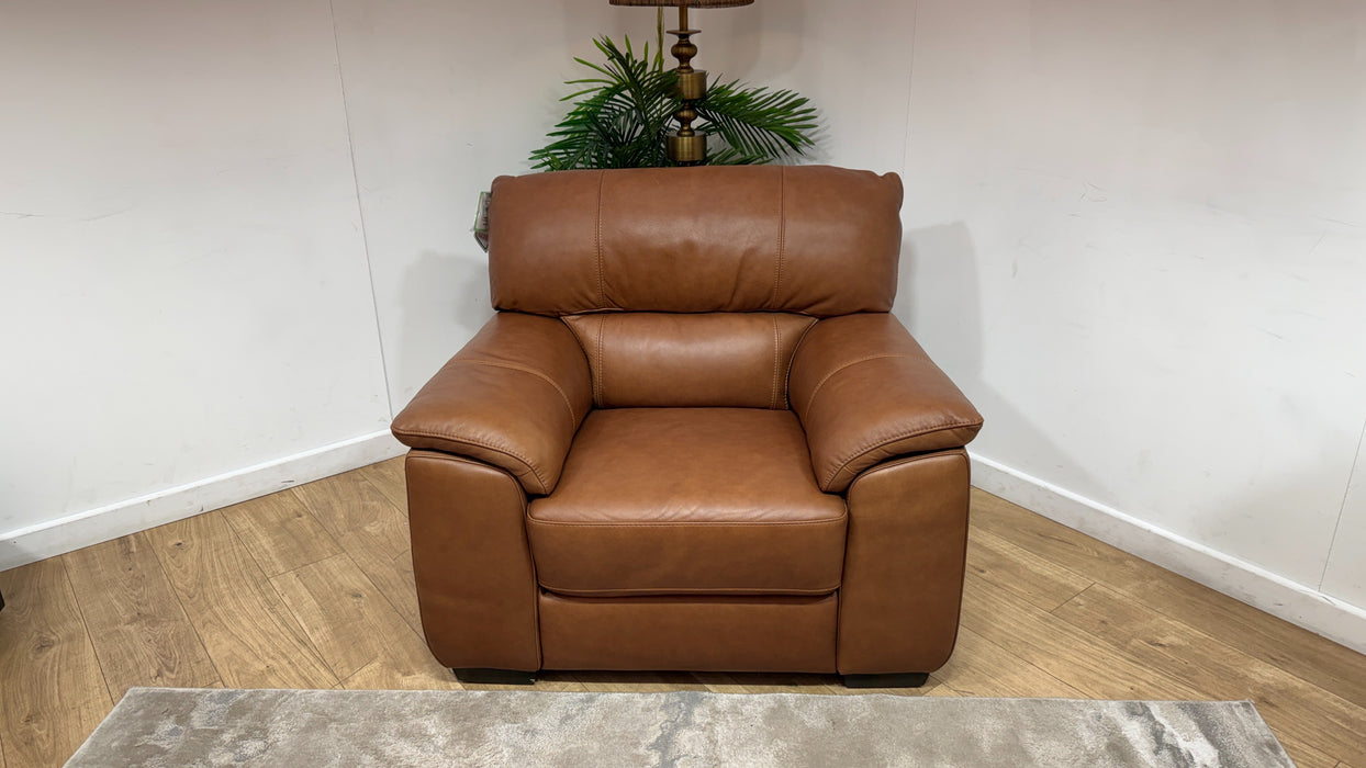 Sofology Santina Leather Chair in Relaxed Soft Tan