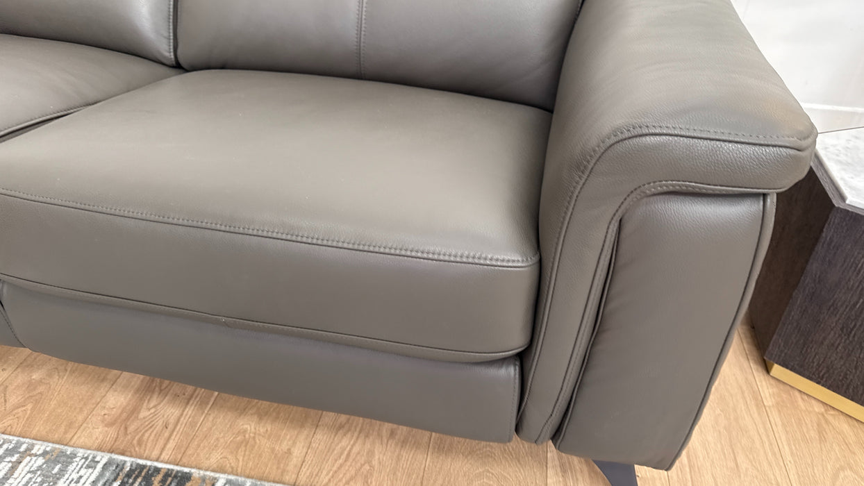 Ezra 1.5 Corner 3 Power Recliner + Power Hdrst - Leather