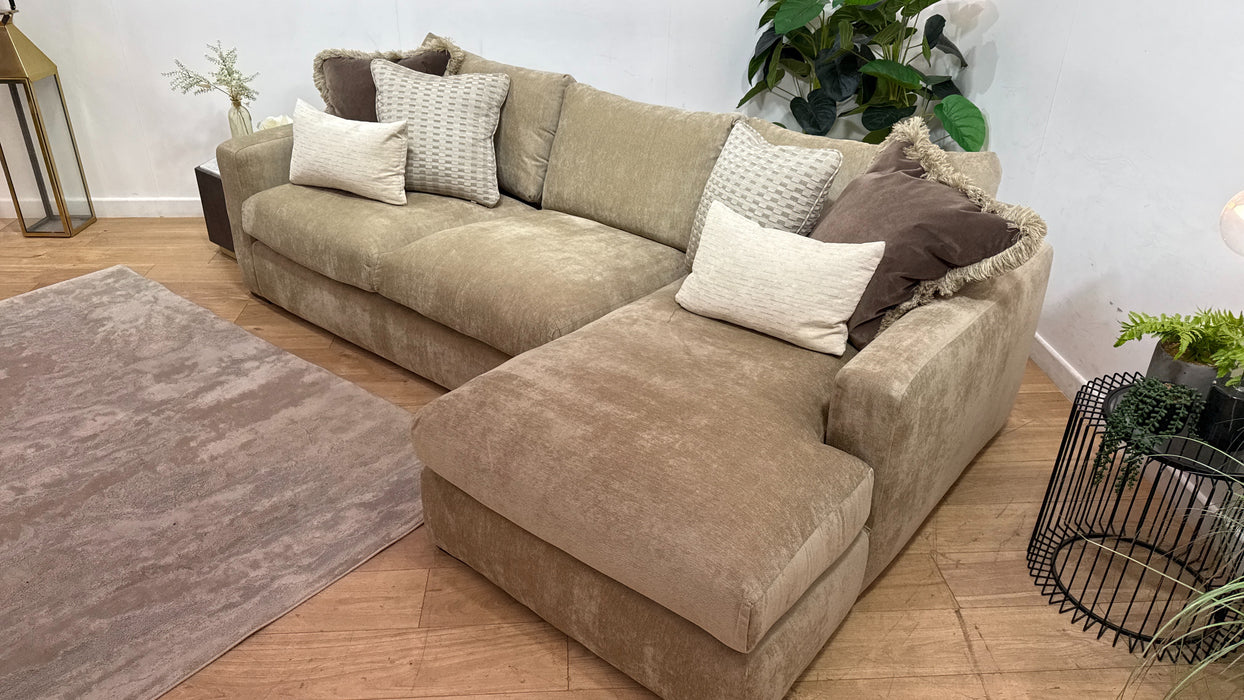 Sofology Moderna Fabric 4 Seater Chaise Extra Flex Seats in Lifestyle Plush Chenille Barley Mix