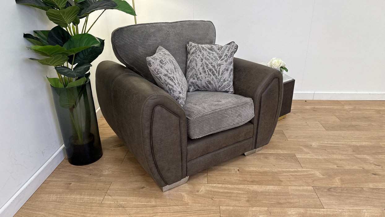 DFS Runswick Chair