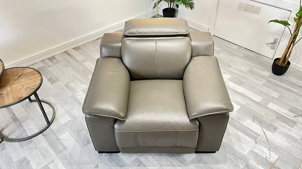 Benz Chair - Trusty Sheen Leather Storm - Power Recliner