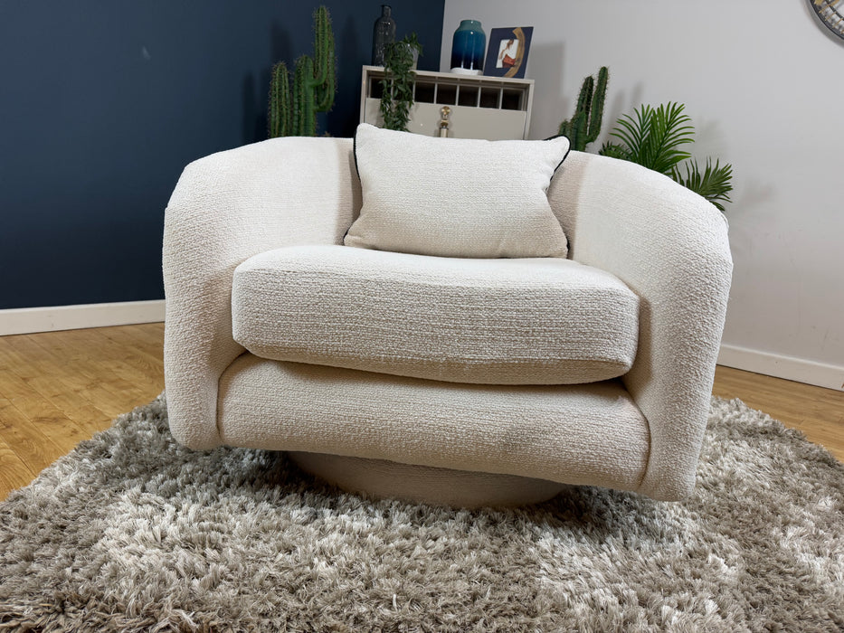 The Westwood Chair Soft Boucle Ecru Mix Swivel - WA2