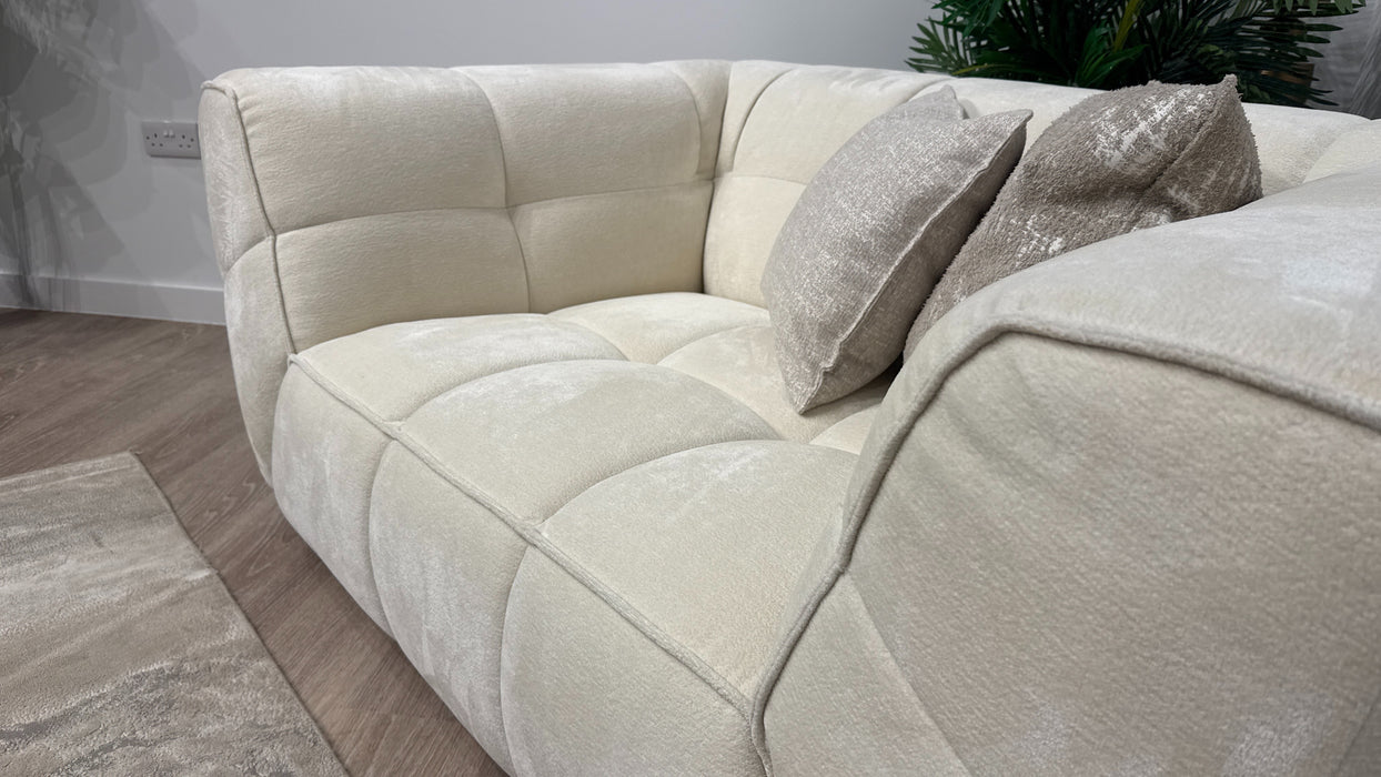 Sofology Moritz Fabric Loveseat in Relaxed Chenille Ivory