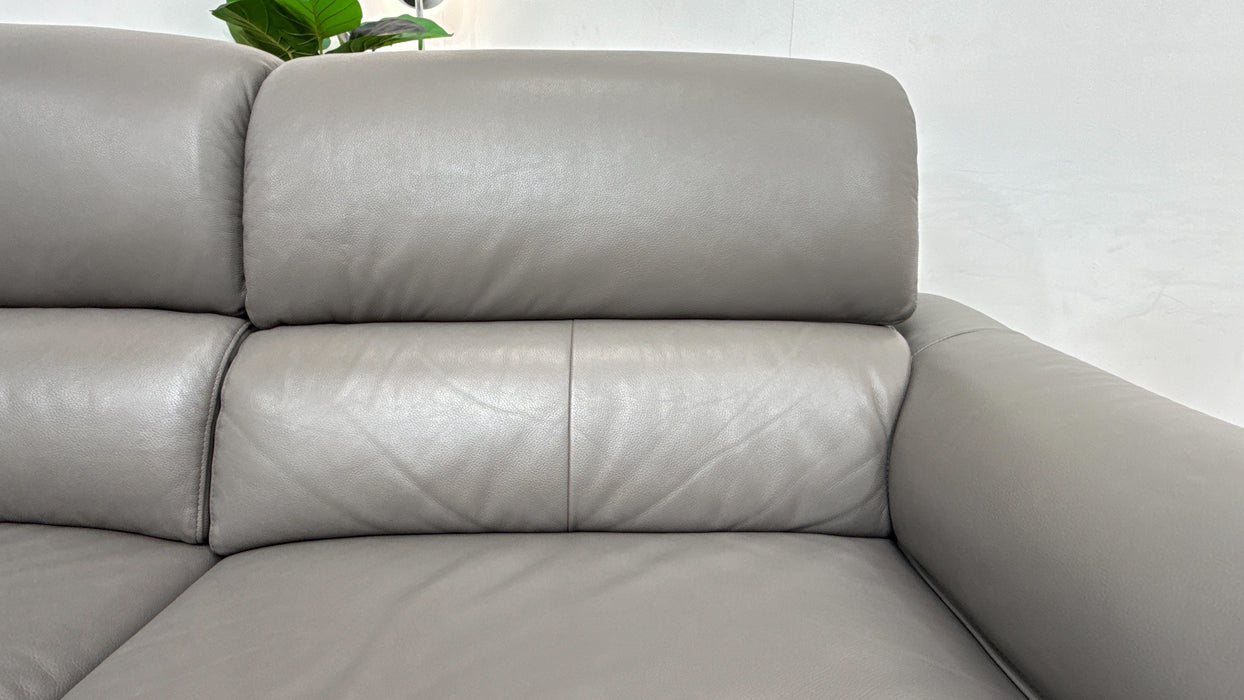 Sofology Hugo Leather 2 Seater Power Recliner/Headrest in Trusty Embossed Elephant