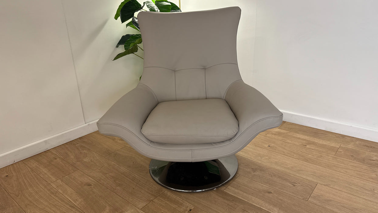 Sofology The Viento Leather Swivel Chair in Trusty Super Matt Cloud Grey