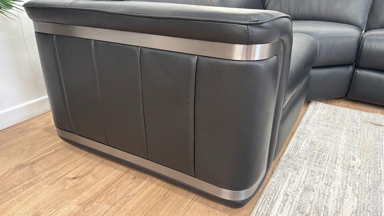 Sofology Plaza Leather 1.5 Corner 3 Power Recliner/Headrest in Trusty Embossed Jet Black