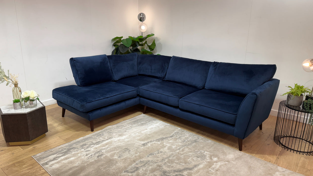 Sofology Keswick Fabric 1 Terminal Corner 2 in Deluxe Velvet Navy