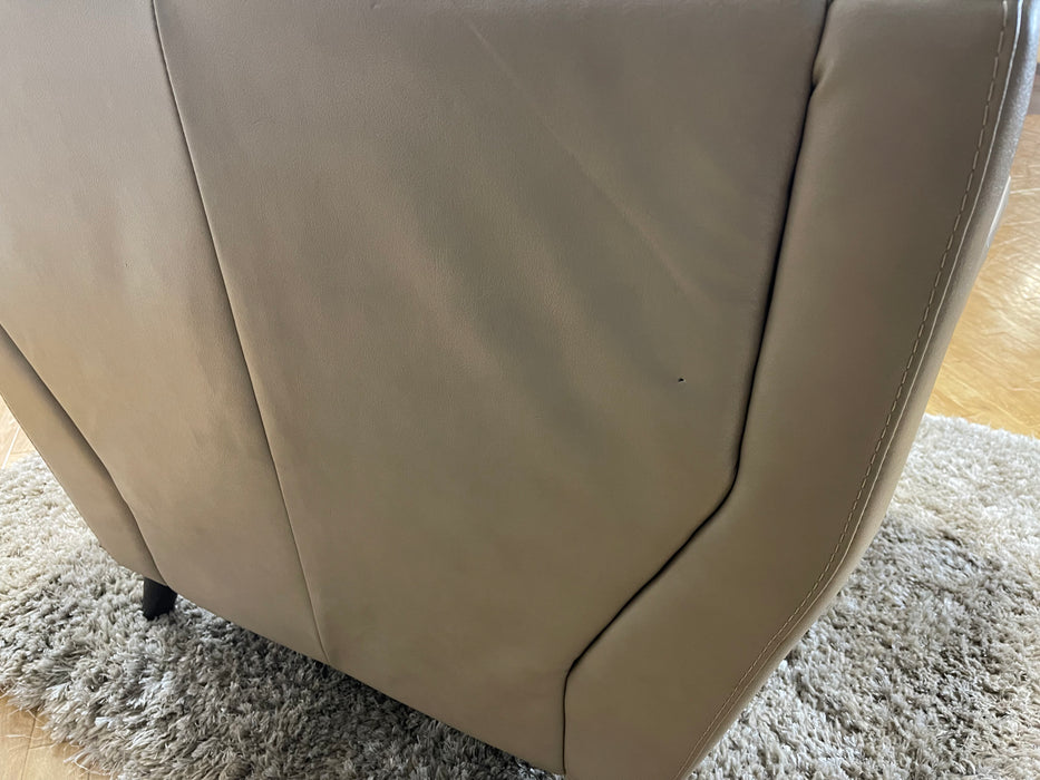 Fellini - Leather Chair - Alaska Pearl (WA2)