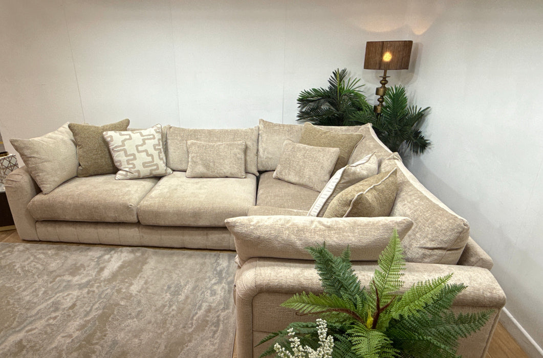 Sofology Westwood Fabric 3 Corner 1 No Trim in Teddy Chenille Natural Mix