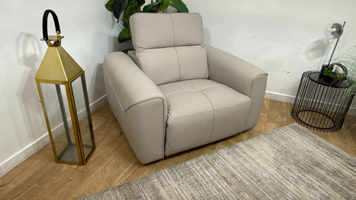 Sofology Riviera Leather Loveseat Power Recliner/Headrest in Trusty Super Matt Cloud Grey