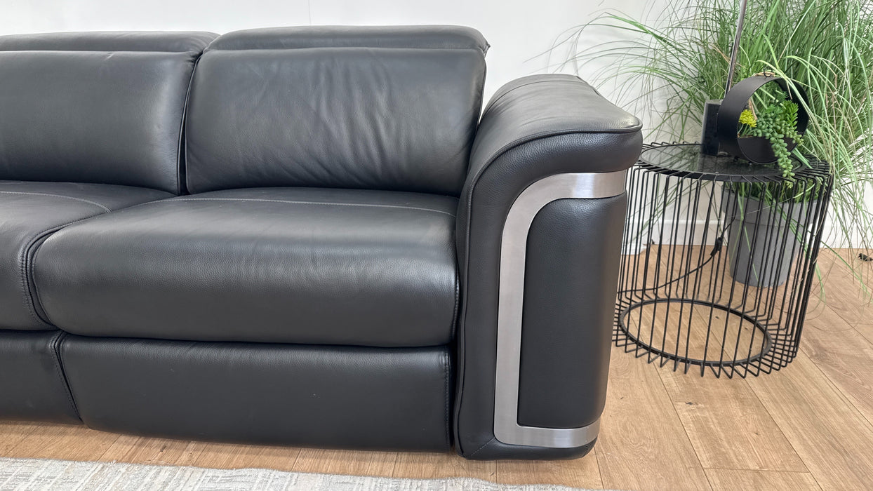 Sofology Plaza Leather 1.5 Corner 3 Power Recliner/Headrest in Trusty Embossed Jet Black