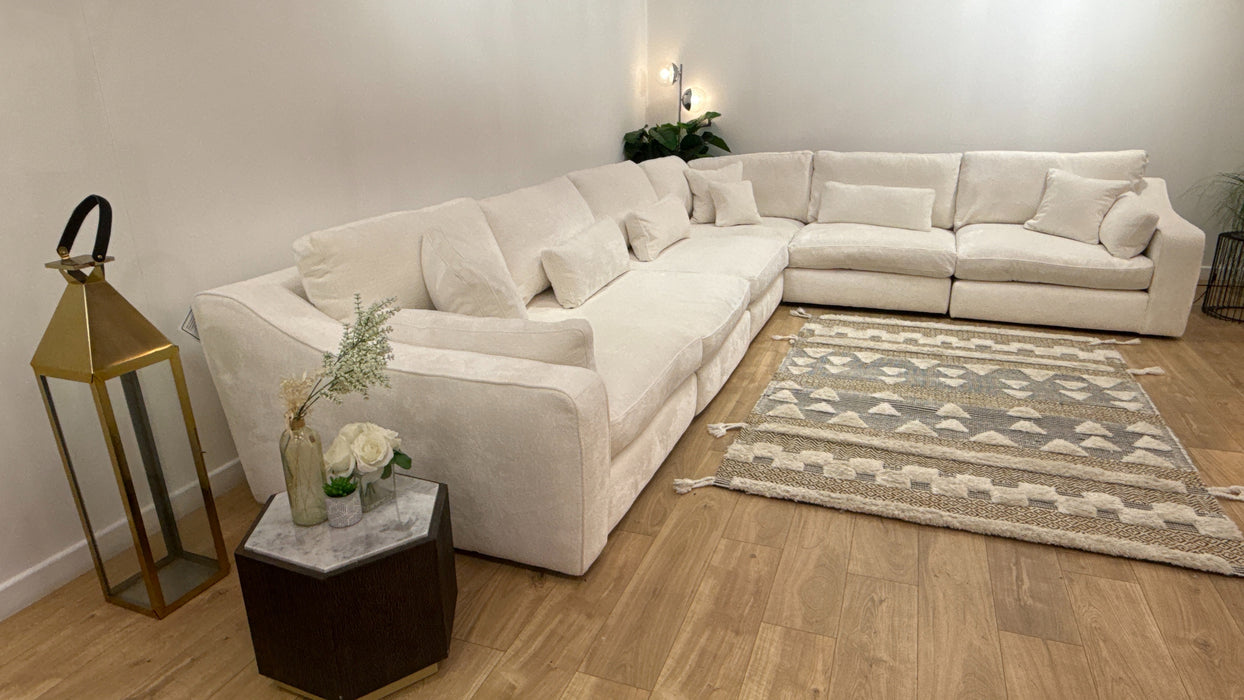Sofology Bellagio Fabric 3 Corner 3 Reversible Feather Flex Seats in Chunky Luxe Chenille Snow