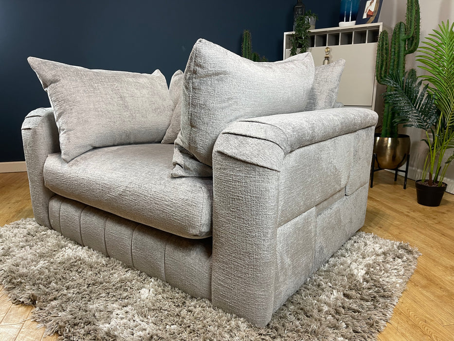 Westwood Fabric Loveseat - Teddy Chenille Silver (WA2)