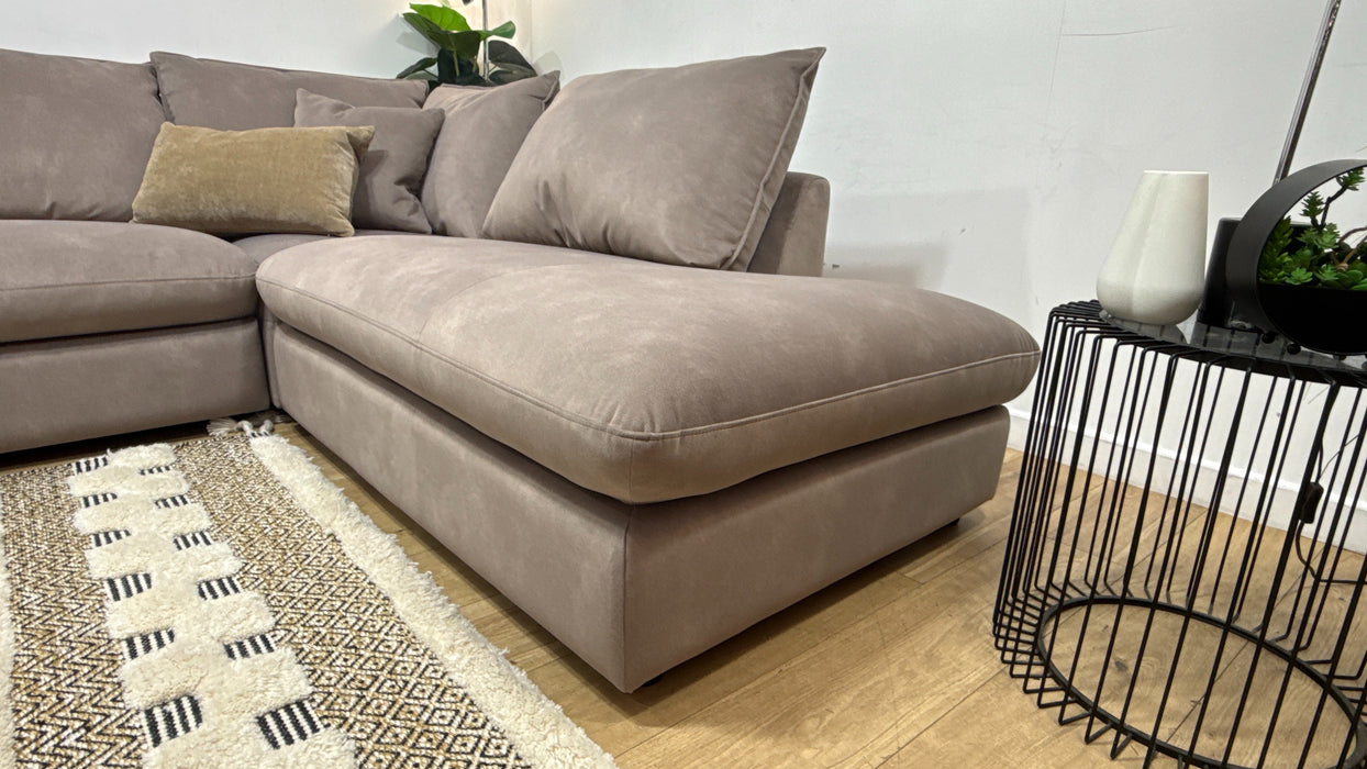 Sofology Hudson Fabric 3 Corner 1.5 Chaise in Lifestyle Flecked Nutmeg