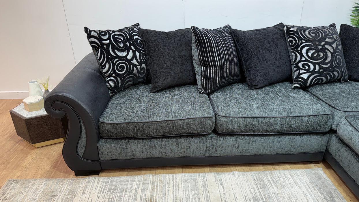 DFS Evisa In Charcoal & Black Combination