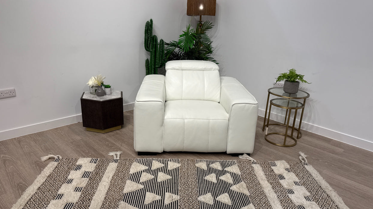 DFS Soundwave Power Recliner Chair In White