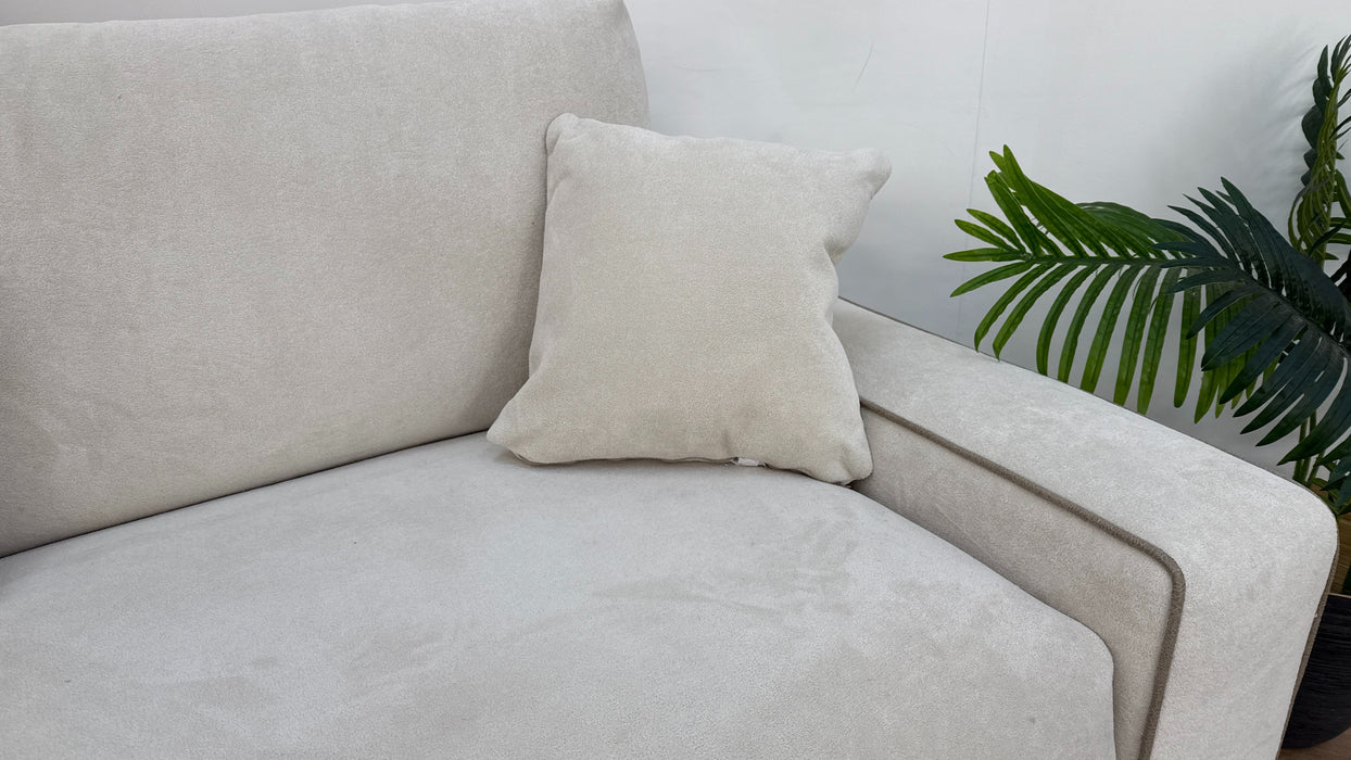 Sofology Wildwood Fabric 4 Seater in Soft Sherpa Natural Contrast Piping