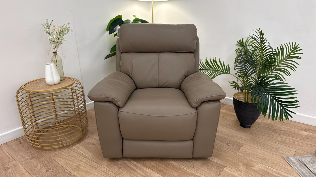 DFS Nevara Leather Recliner in Pine Bark