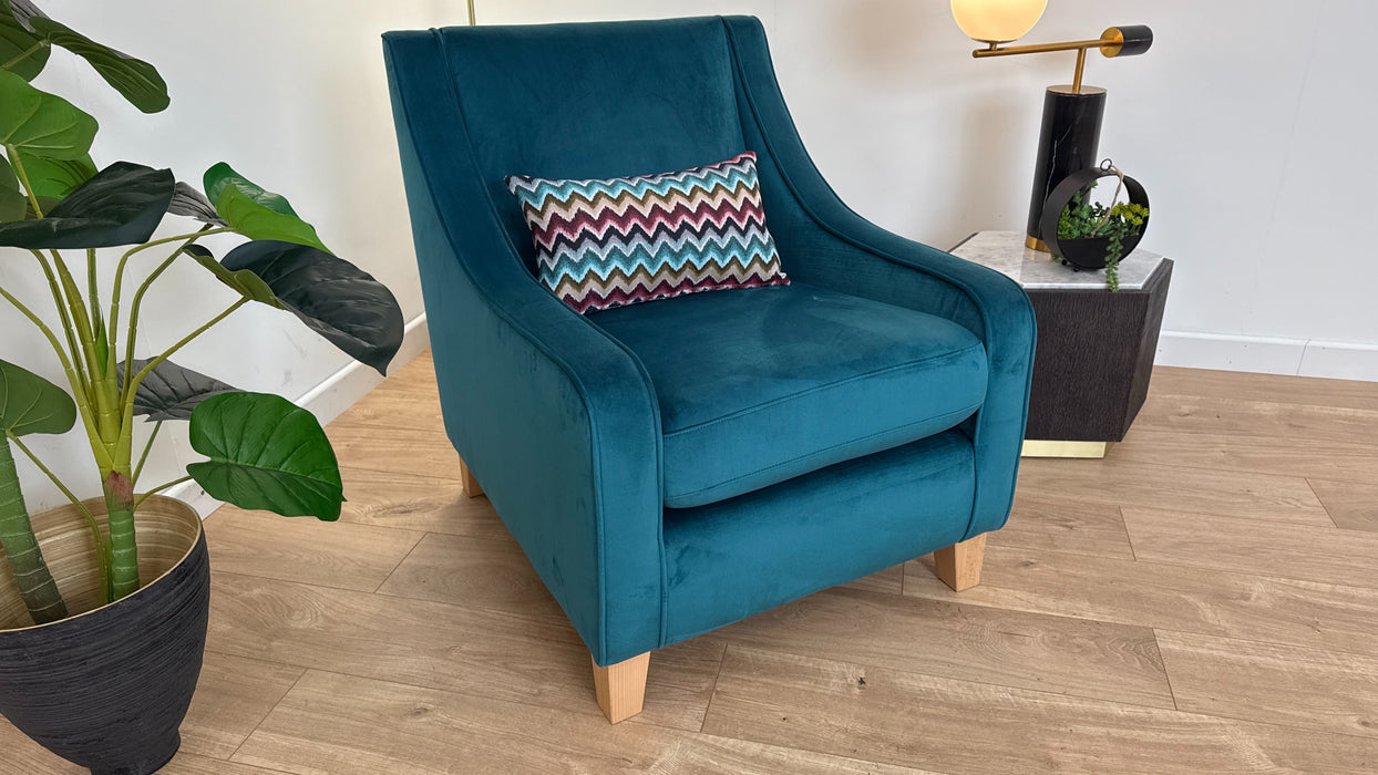 Oiney Accent Chair