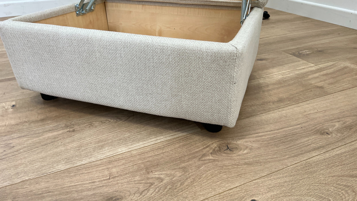 Ambleside Storage Footstool- Bentley Natural